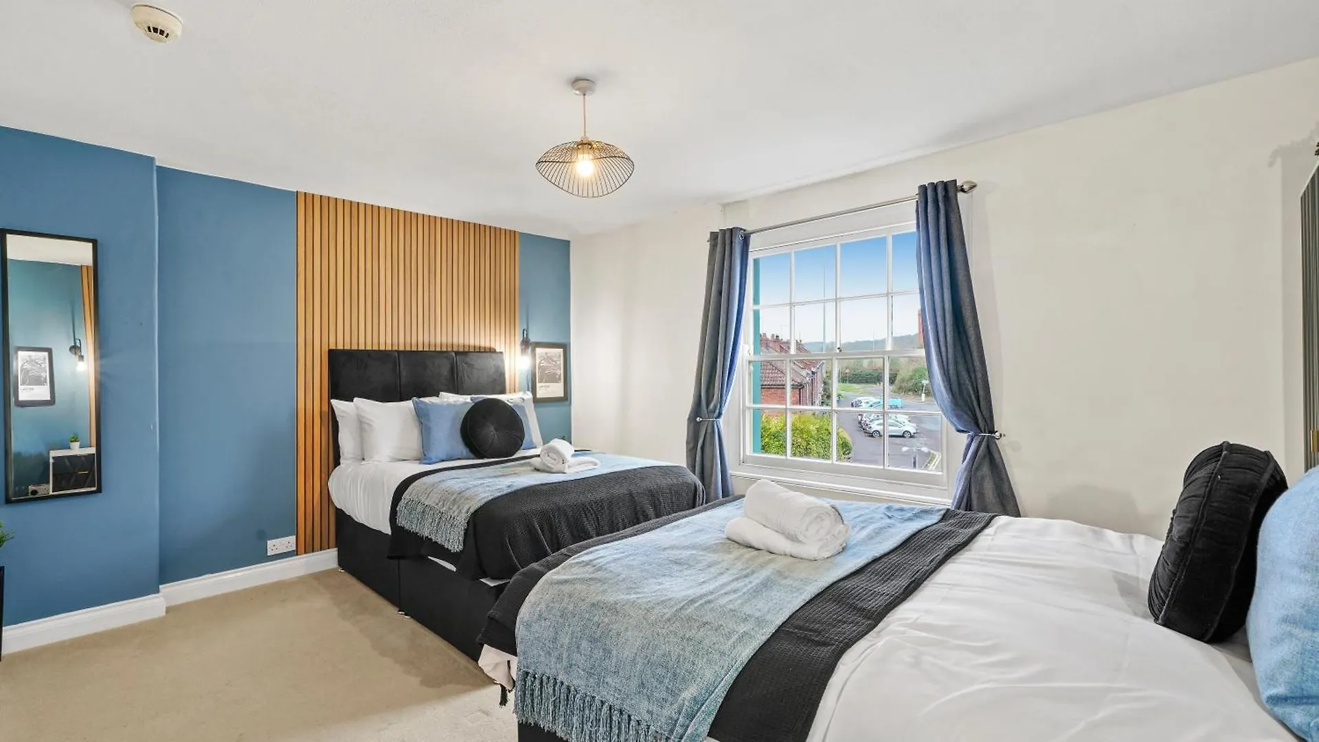 The Penthouse On Bristols Iconic Harbourside Apartment United Kingdom