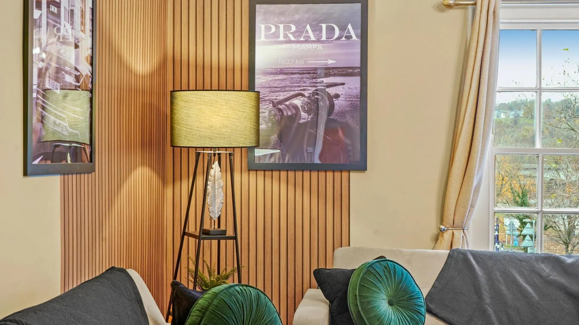 The Penthouse On Bristols Iconic Harbourside Apartment 0*, Bristol United Kingdom