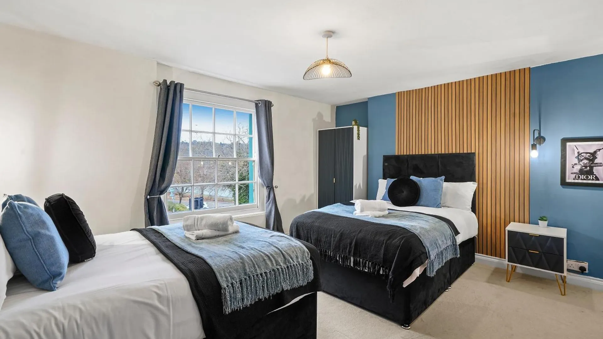 The Penthouse On Bristols Iconic Harbourside Apartment